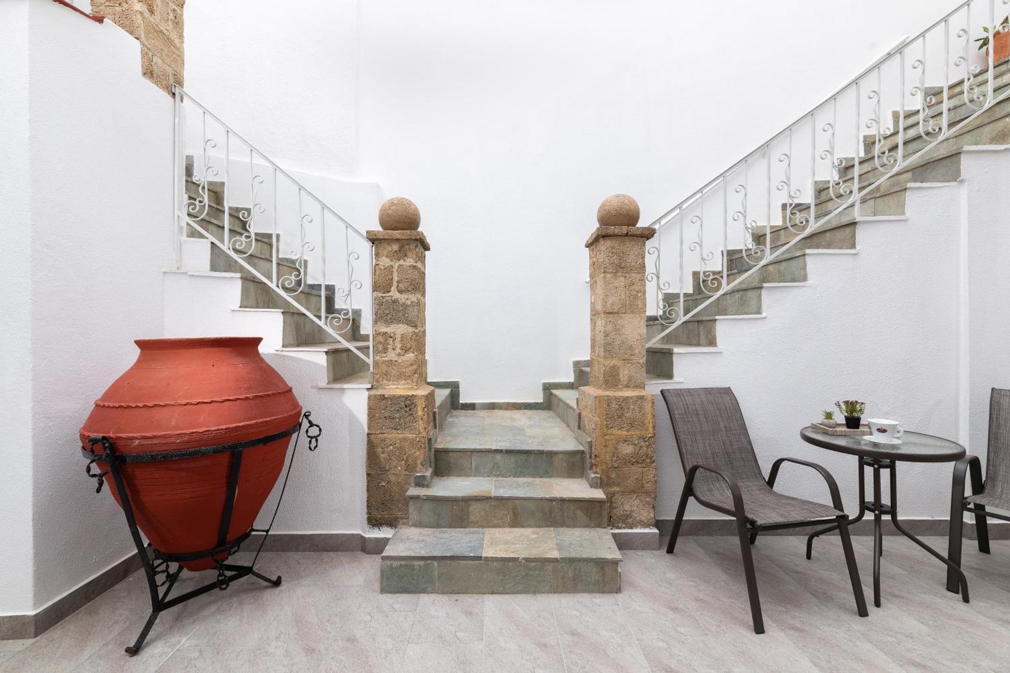 Casa Tradizionale Hotel Rhodes City Exterior photo