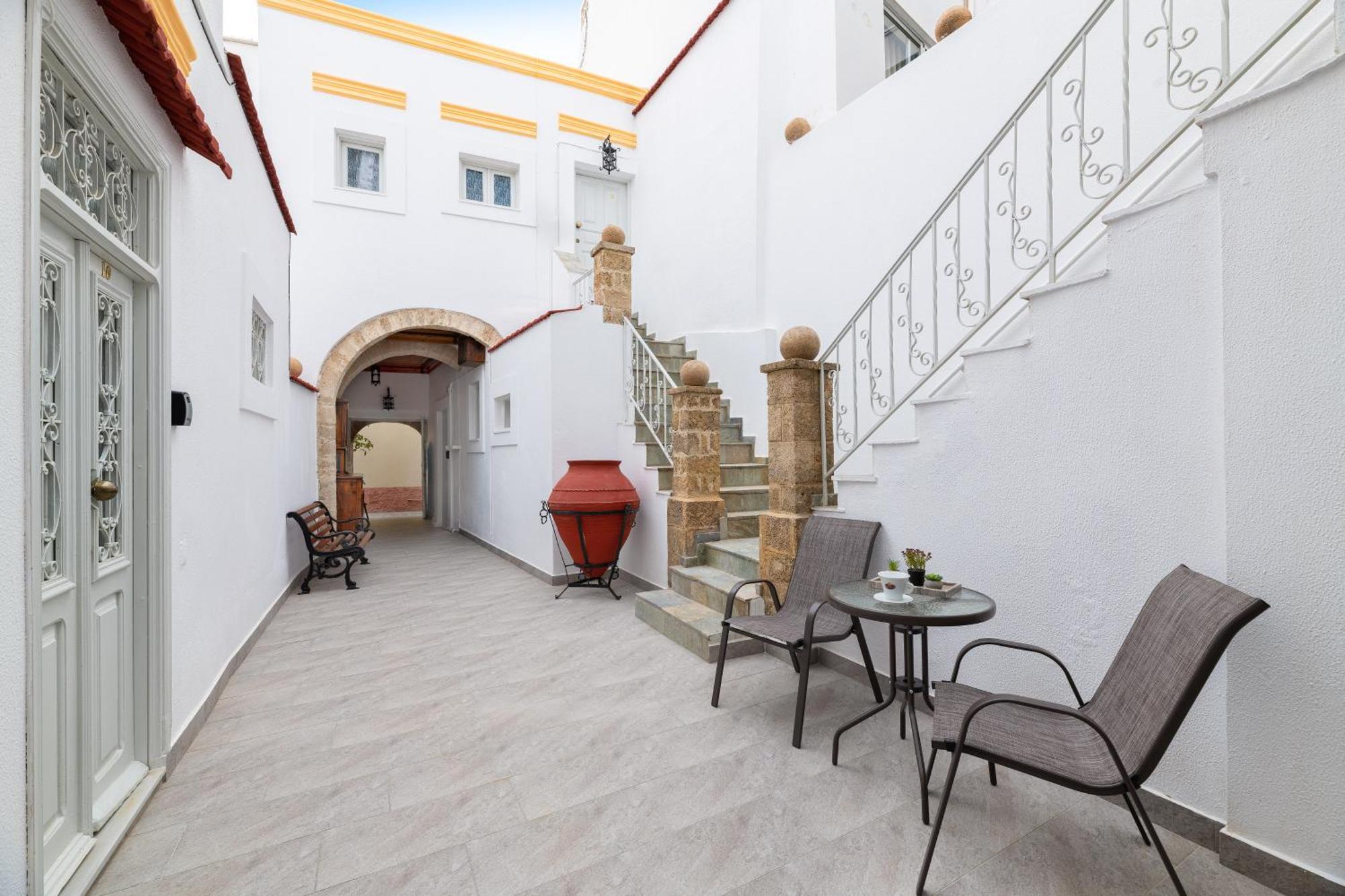 Casa Tradizionale Hotel Rhodes City Exterior photo